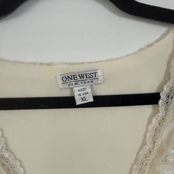 Vintage One West Women's Ivory Short Sleeve Lacey Blouse Sz XL Made In USA - Picture 6 of 8